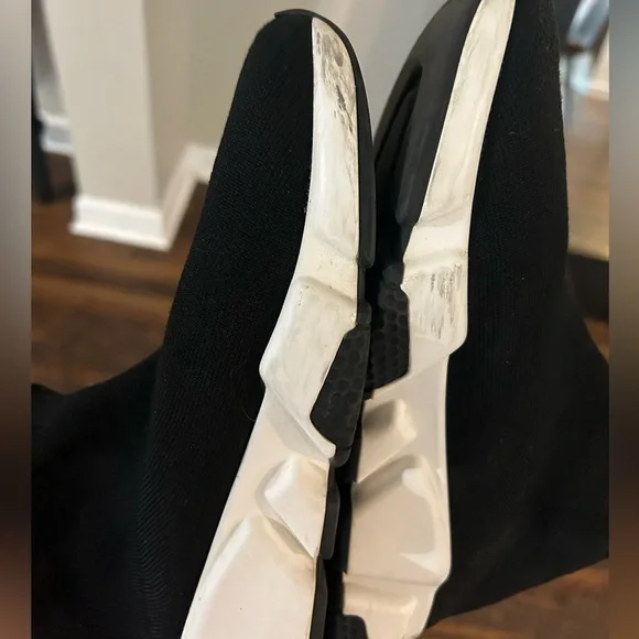 Balenciaga Trainer Sneaker - Picture 4 of 10